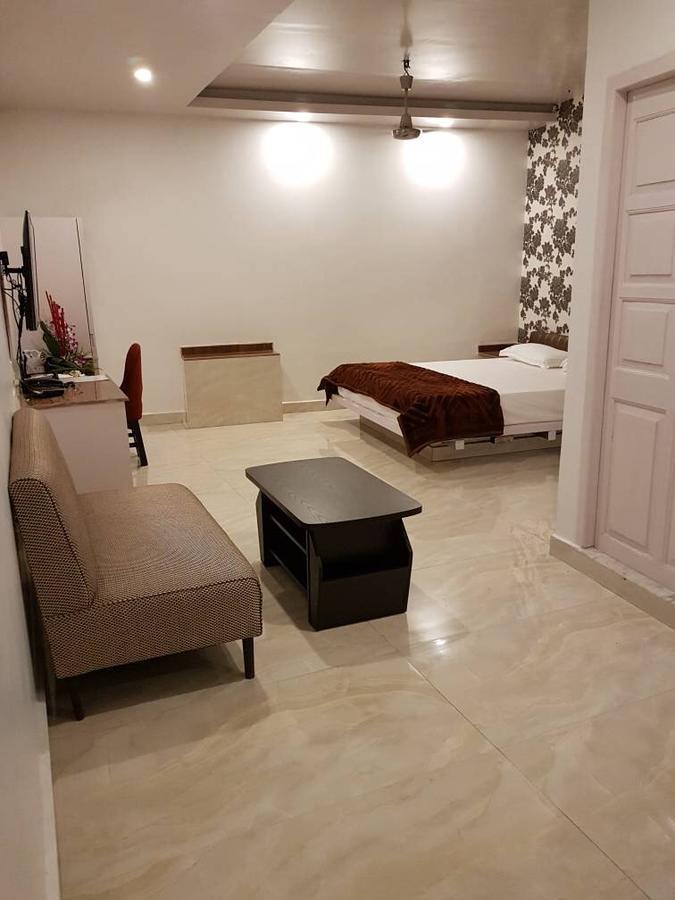 1/1 Park Street Hotel Kalkuta Zewnętrze zdjęcie